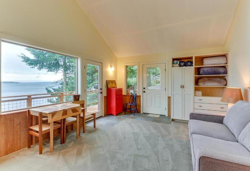 Студия Стандарт, The Cabin At Oak Bay