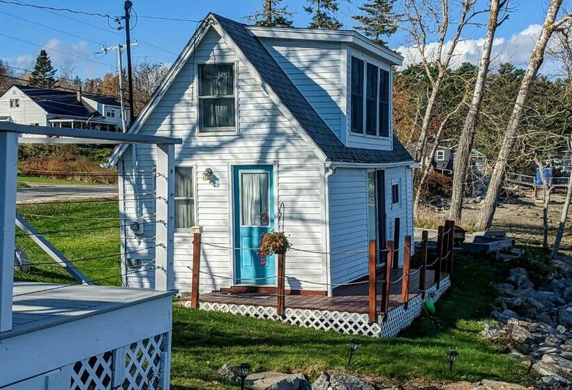 استودیوی استاندارد, Dream Harbor Cottage