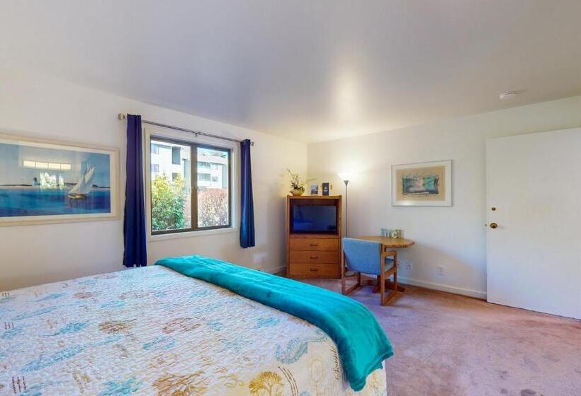 Апартаменты 2 Спальни, Port Ludlow Resort Condo