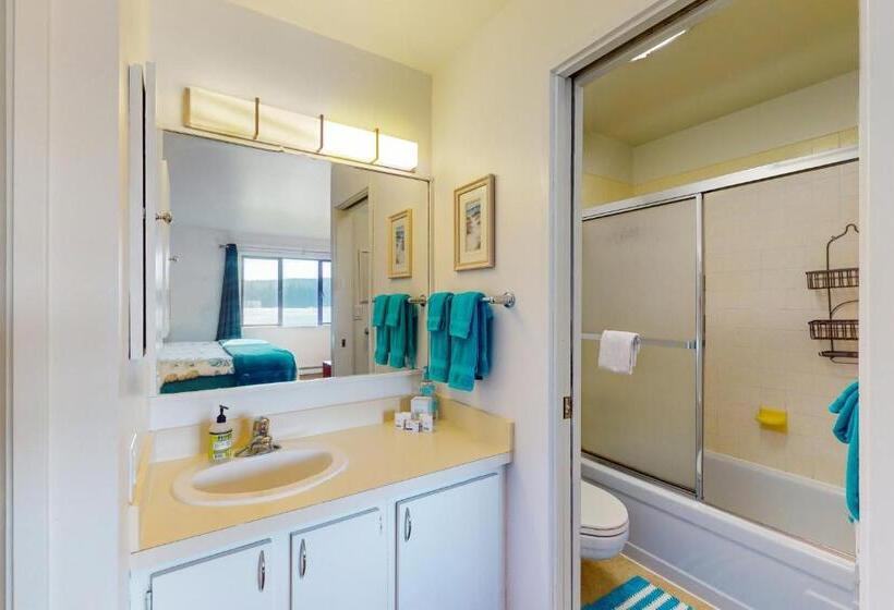 Апартаменты 2 Спальни, Port Ludlow Resort Condo