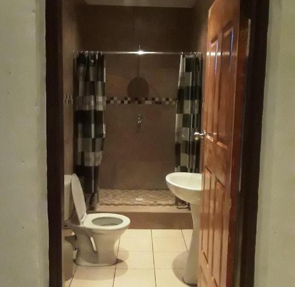 Номер Стандарт Трехместный, Kadichueni Guest House