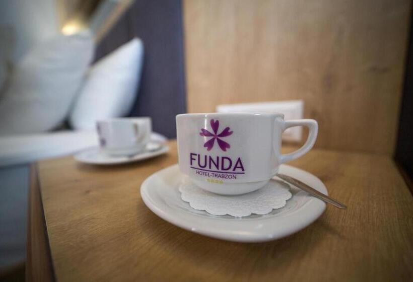 اتاق استاندارد با چشم‌انداز دریا, Funda