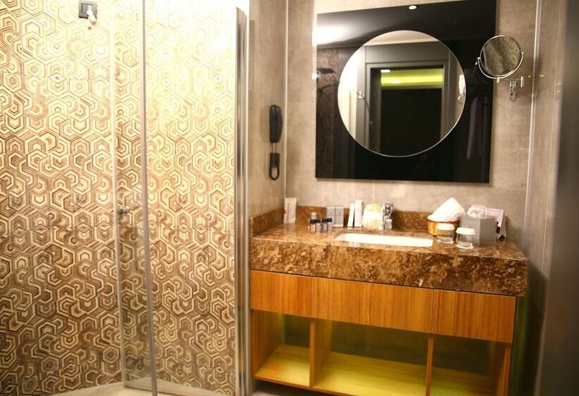 اتاق لوکس, Ramada By Wyndham Mersin