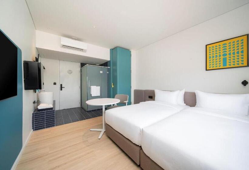 اتاق استاندارد, Go! Hotel Bowin At Robinson Lifestyle Bowin