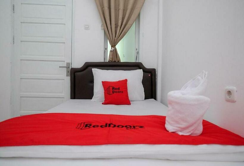 스탠다드 룸, Reddoorz Plus At Lovina Inn Tonrangeng River Side