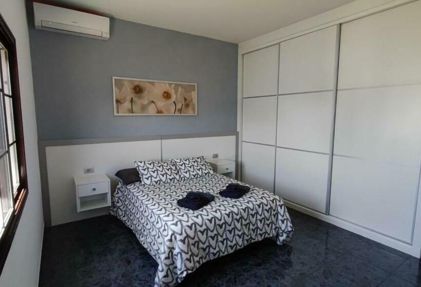 اتاق استاندارد, Sunset House