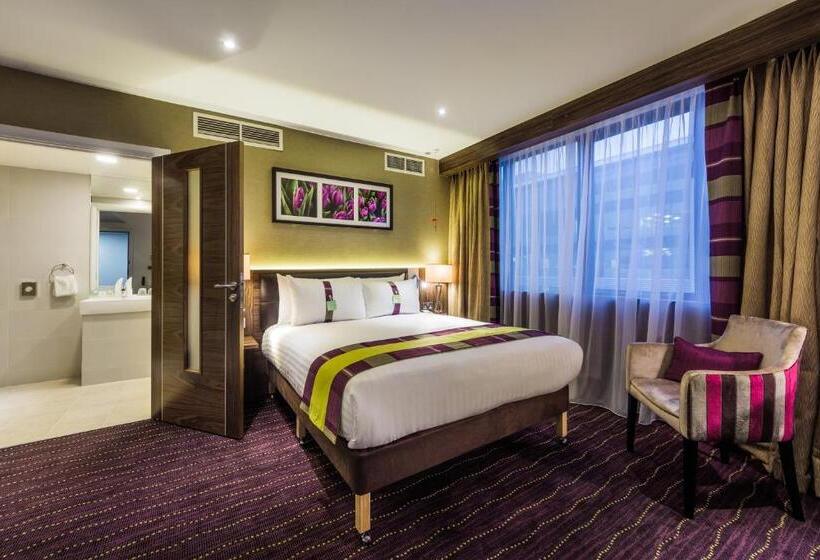 Номер Стандарт Адаптированный для Инвалидов, Holiday Inn London Watford Junction, An Ihg