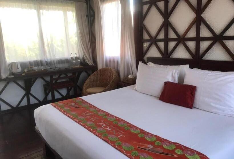 اتاق لوکس با بالکن, Viewpoint Ecolodge