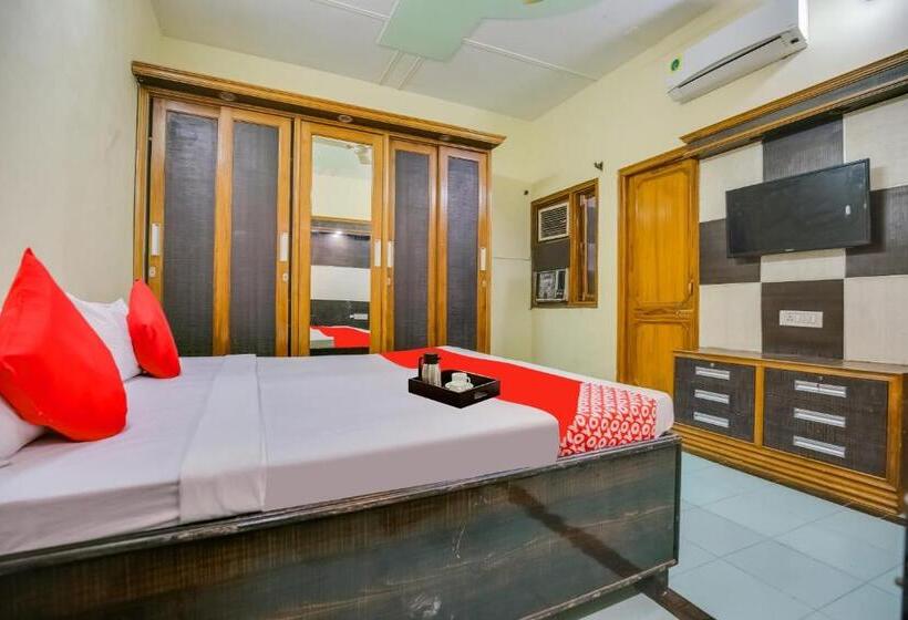 Quarto Triplo Clássico, Flagship Corner Guest House