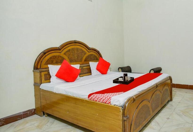 Quarto Triplo Clássico, Flagship Corner Guest House