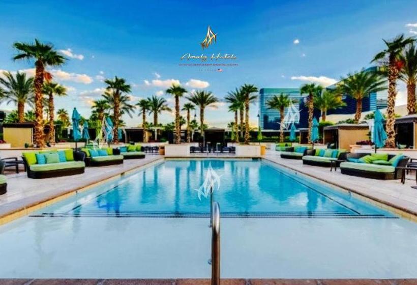 سوییت لوکس, Stunning Balcony Strip View Mgm Signature  Free Valet