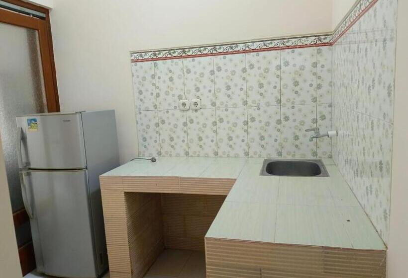 Quarto Estandar, Jepun Inn