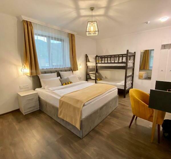Семейный Номер, Aurelia Hotel & Restaurant
