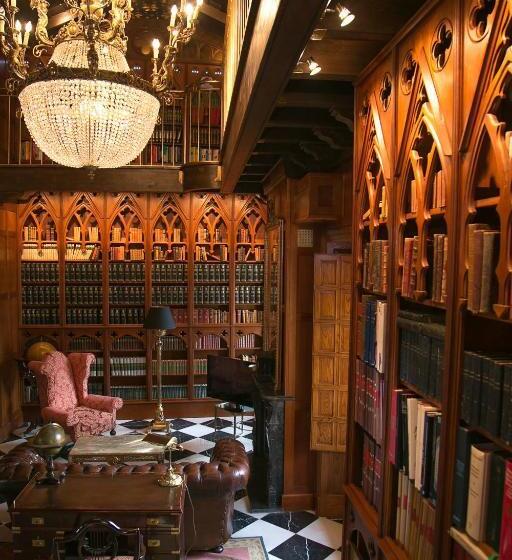 デラックスジュニアスイート, Ateneo Sevilla