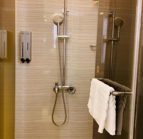 اتاق استاندارد چهار تخته, City Suites  Kaohsiung Chenai