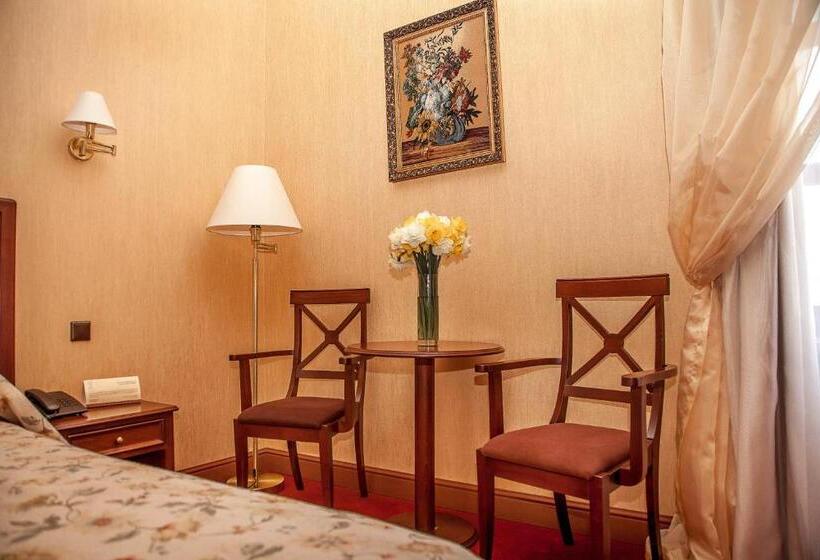 اتاق استاندارد, Optima Collection Kamianets Podilskyi