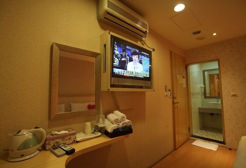 اتاق استاندارد سه نفره, Tanxiang Resort Hotel Sun Moon Lake Harbour   Sun Moon Lake Pier