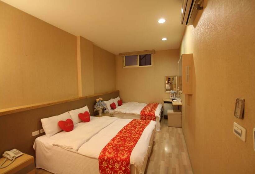 اتاق استاندارد چهار تخته, Tanxiang Resort Hotel Sun Moon Lake Harbour   Sun Moon Lake Pier