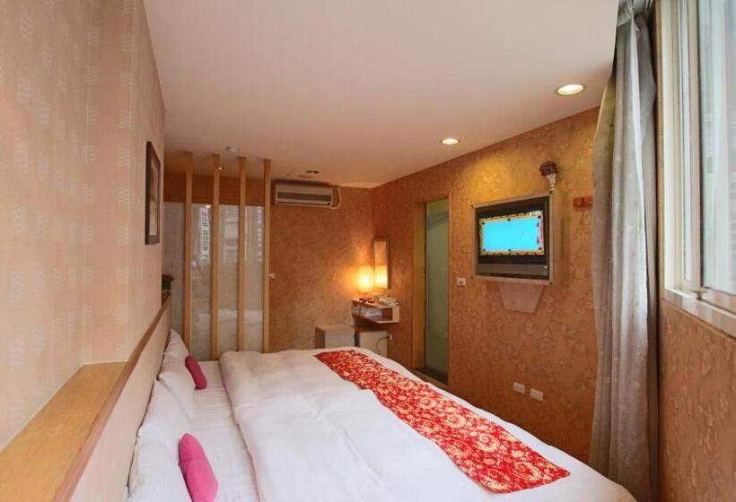 اتاق سوپریور چهار تخته, Tanxiang Resort Hotel Sun Moon Lake Harbour   Sun Moon Lake Pier