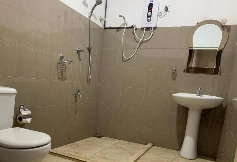 Номер Superior, Elepath Lodge  Pinnawala