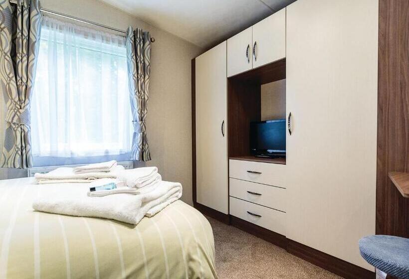 Дом 1 Спальня, Castle Brake Holiday Park
