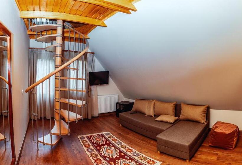 سوییت خانوادگی, Casa Cheile Dâmbovicioarei   Cabana 1