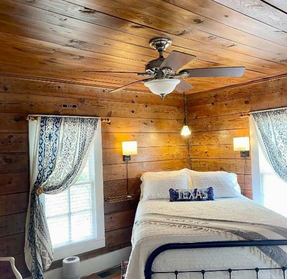 Люкс, Pennoli Bed And Breakfast