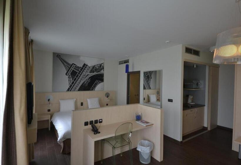 Апартаменты 1 Спальня, Ibis Styles La Louviere