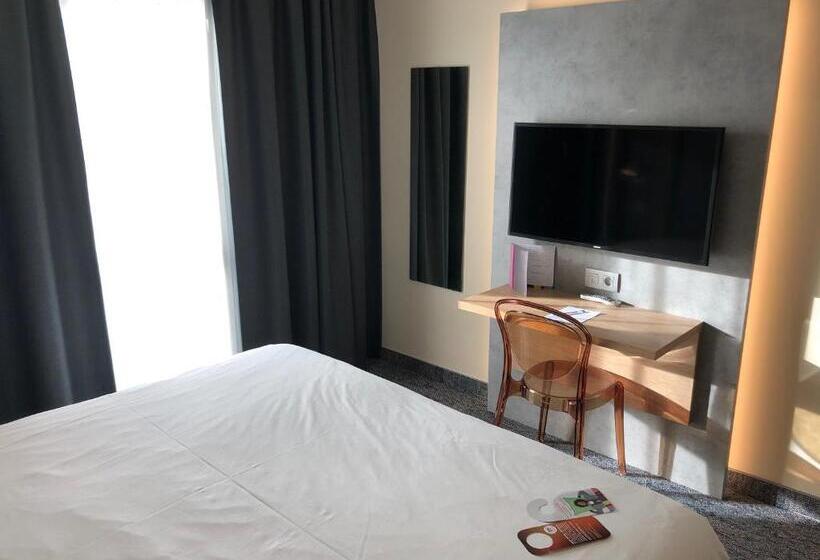Номер Superior, Ibis Styles La Louviere