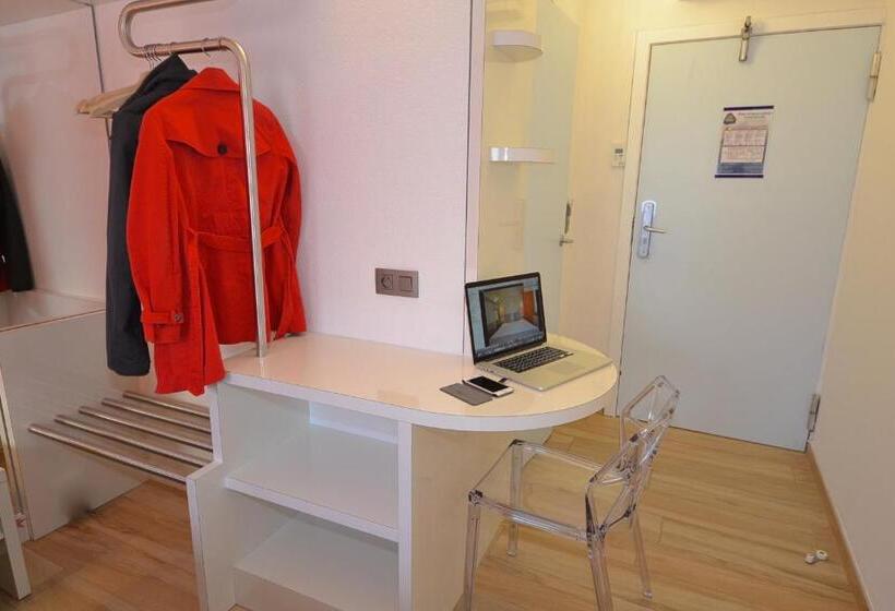 Номер Стандарт, Ibis Styles La Louviere