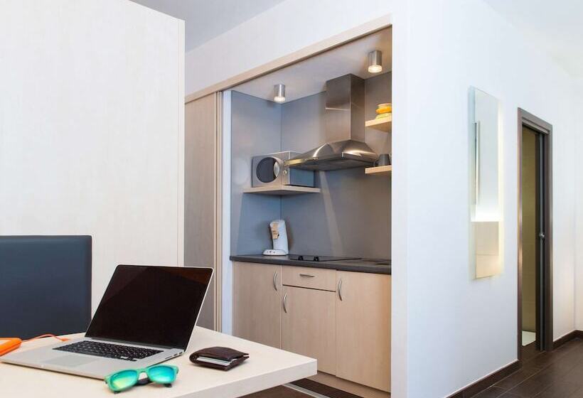 Апартаменты 1 Спальня, Ibis Styles La Louviere