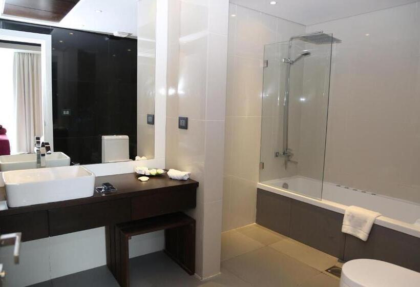 سوئیت جونیور با چشم‌انداز کوهستان, Veer Luxury Boutique Hotel & Beach Club