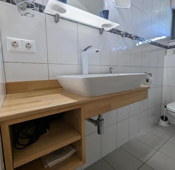 Семейный Номер, Pension Victoria