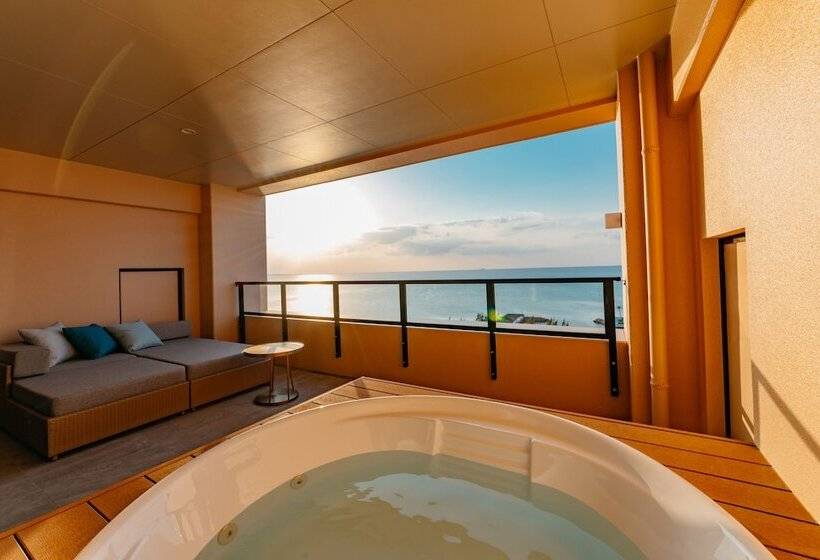 اتاق لوکس با تراس, Aquasense Hotel & Resort