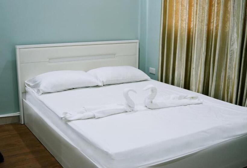 Quarto Estandar, Baanpin Hostel And Cafe