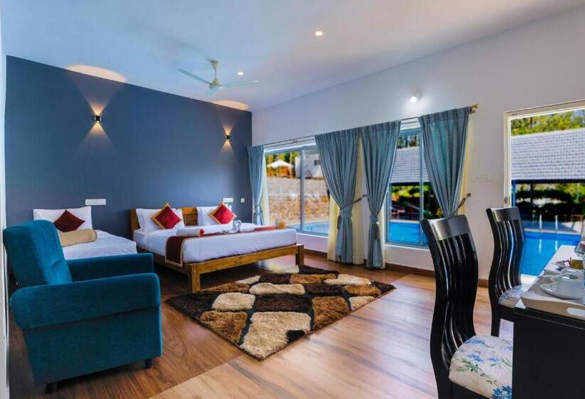 标准间带游泳池, The Spectrum Resort, Chikmagalur