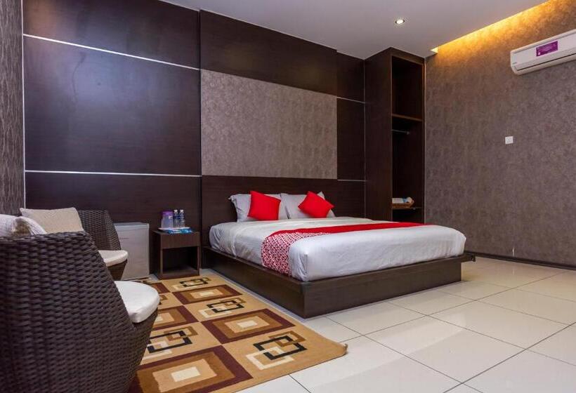 Номер Deluxe Кровать Кинг, Remember Hotel Bukit Gambir
