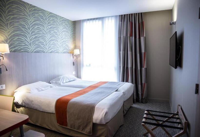Номер Стандарт, Kyriad Prestige Saintmalo