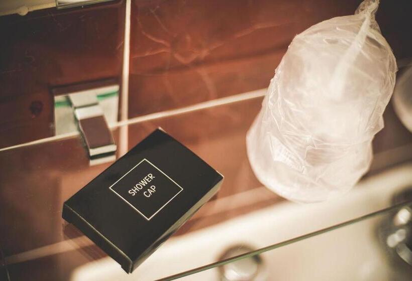 غرفة قياسية, The Oakwheel