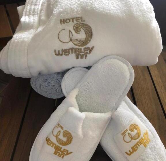 자쿠지 스위트, Wembley Inn