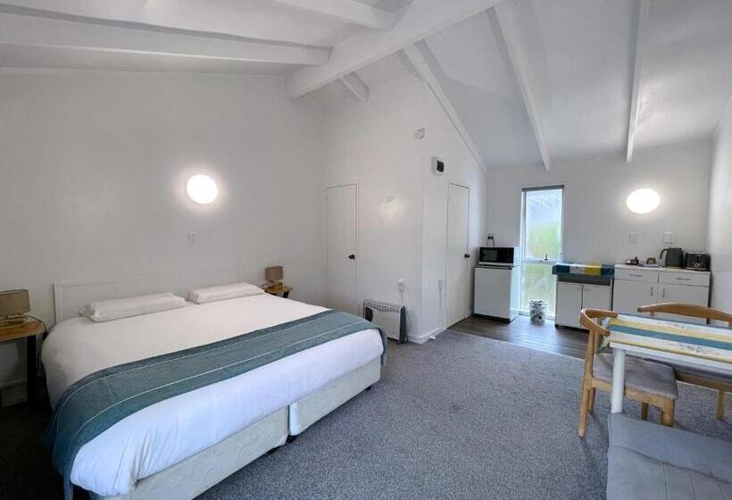 Standaard Studio, Siesta Motel