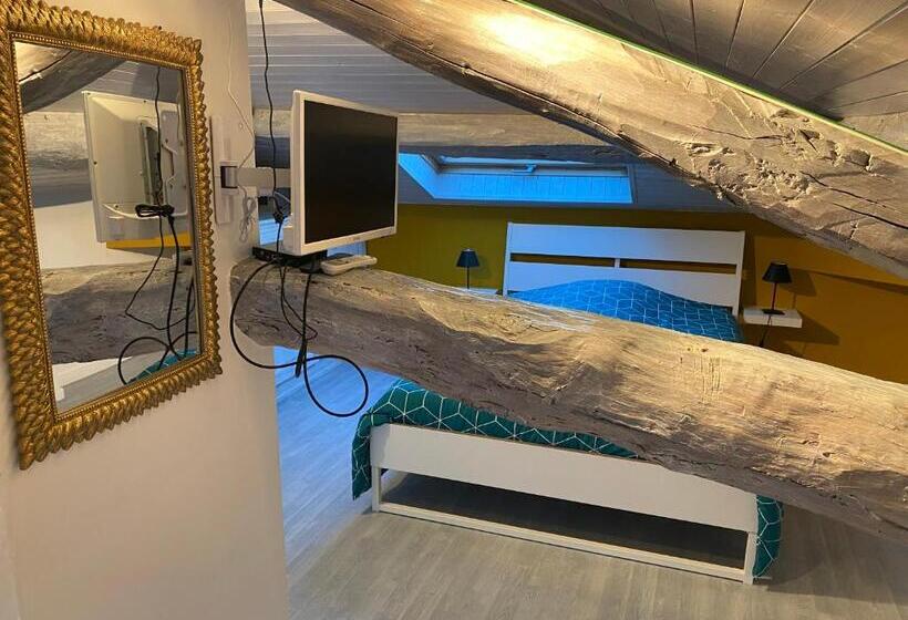 Номер Стандарт Совместная Ванная, B&b Insolite Entre Lyon Et Aéroport
