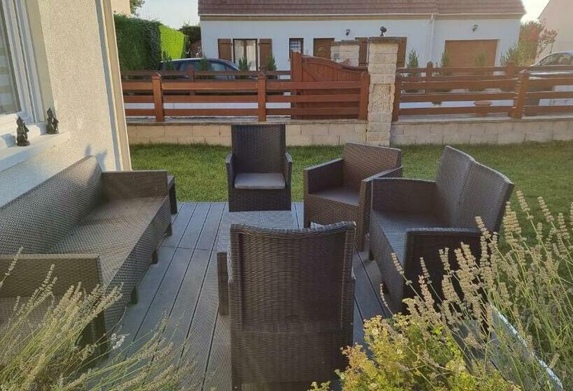Трехместный Номер Стандарт Вид на Сад, Chez Christian&astrid Next To Disneyland Paris