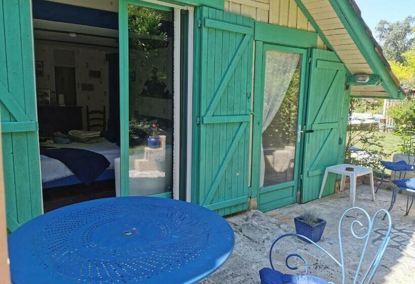 Номер Deluxe, Les Hôtes Landes