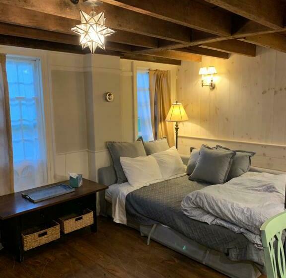 Студио Стандарт Вид на Сад, Innkeeper S Place B&b