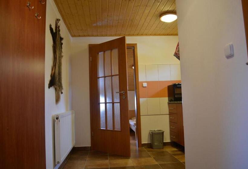 Люкс, Penzion Farma Dvorec