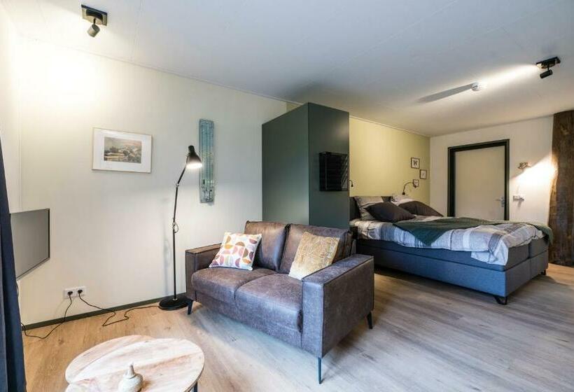 标准间带露台, B&b De Oldambtster