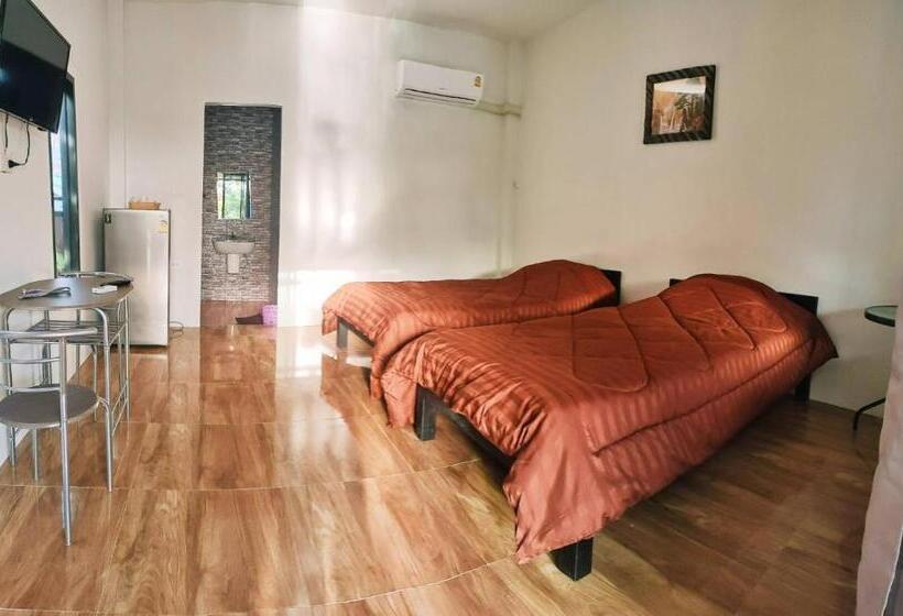 Номер Стандарт с Балконом, Noppakhun Resort