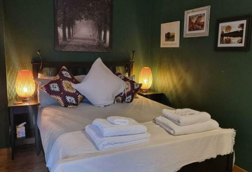 디럭스 룸, The Orchards Guest Suite
