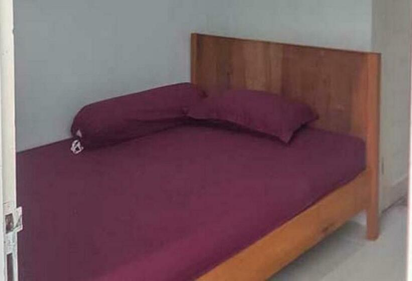 Номер Стандарт Индивидуальный, Kai Homestay Near Anyer Beach Redpartner